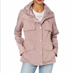 NWT Cole Haan short packable rain jacket sz small